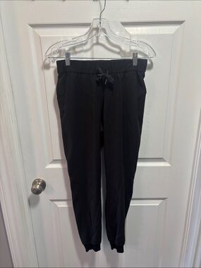 Lululemon On The Fly Jogger